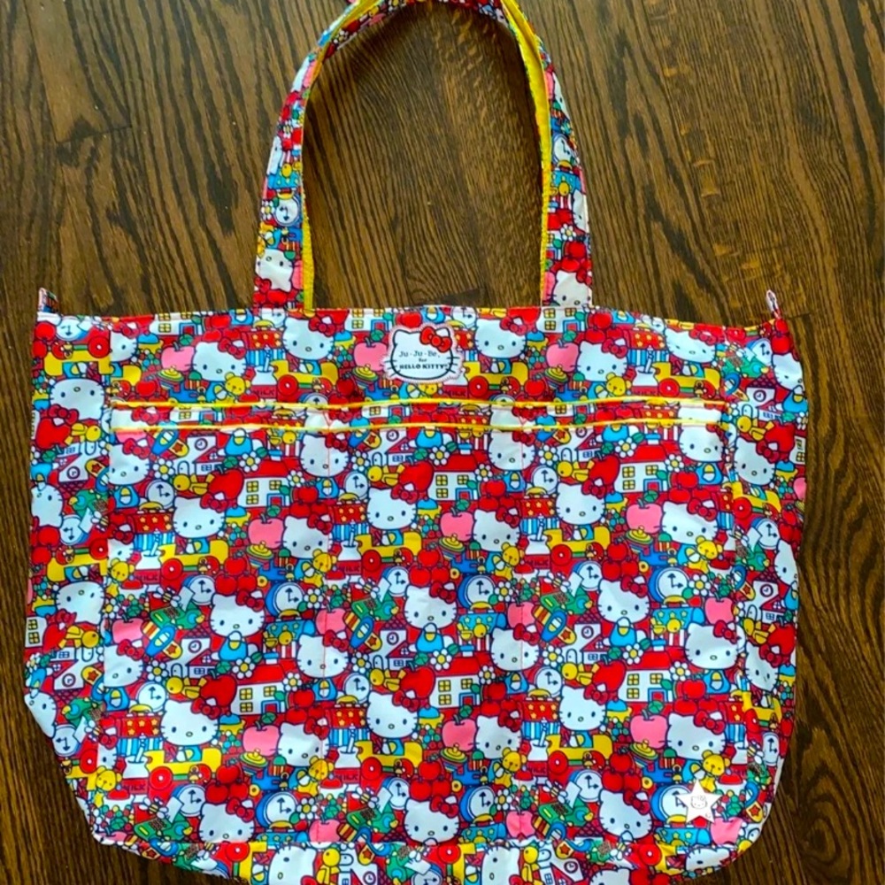 Jujube Hello Kitty Super Be Tic Tock Hello Sanrio
